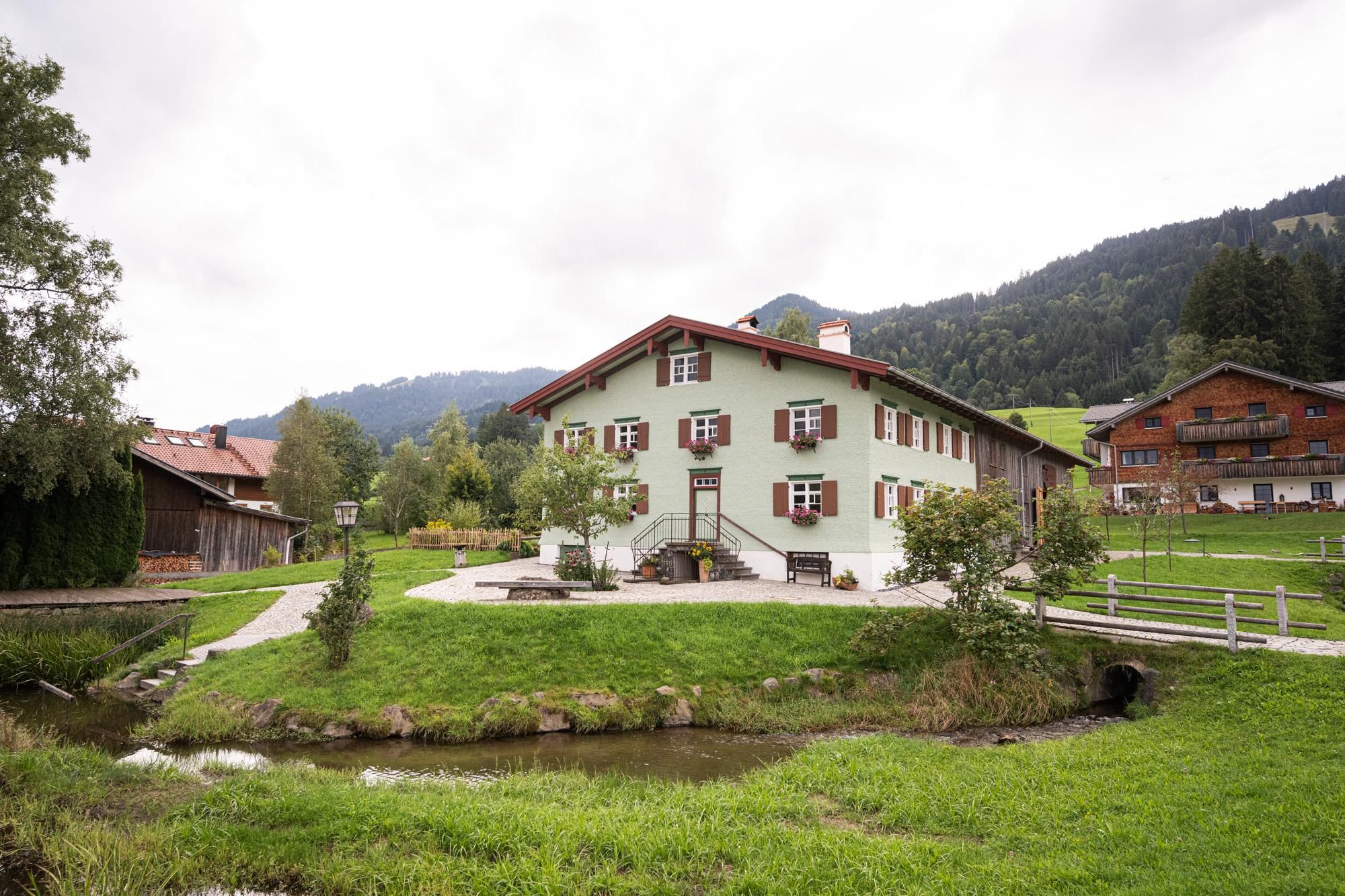 Kneippbecken am Busche Berta Bauernhaus