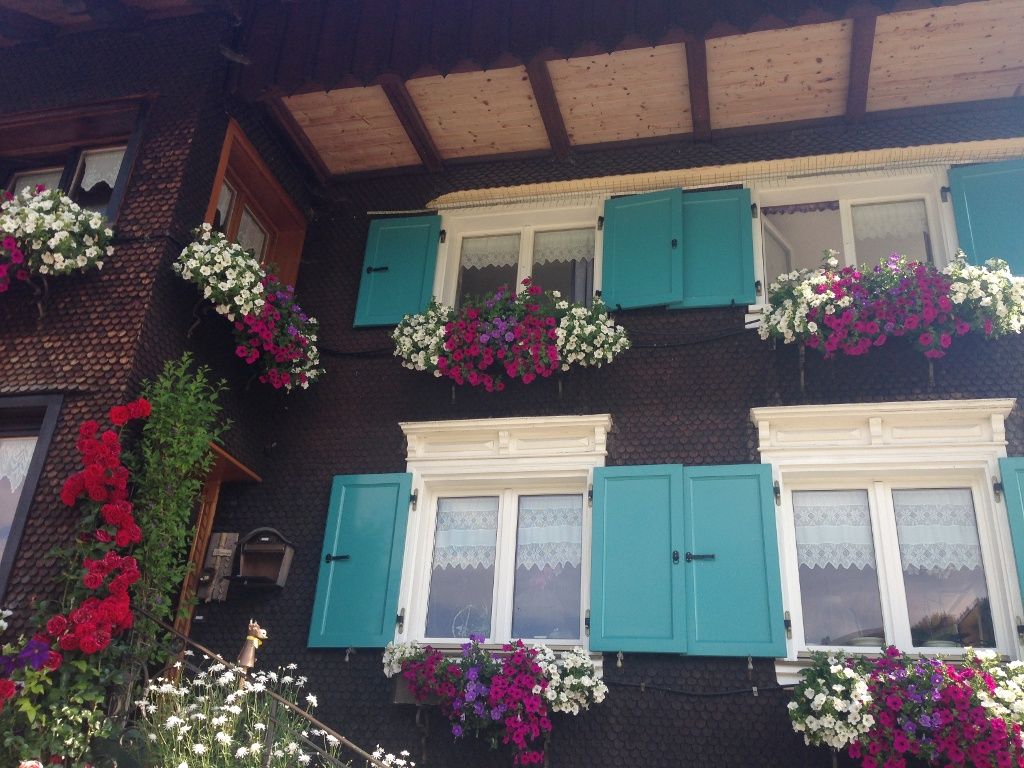 Blumenschmuck am Haus in Balderschwang