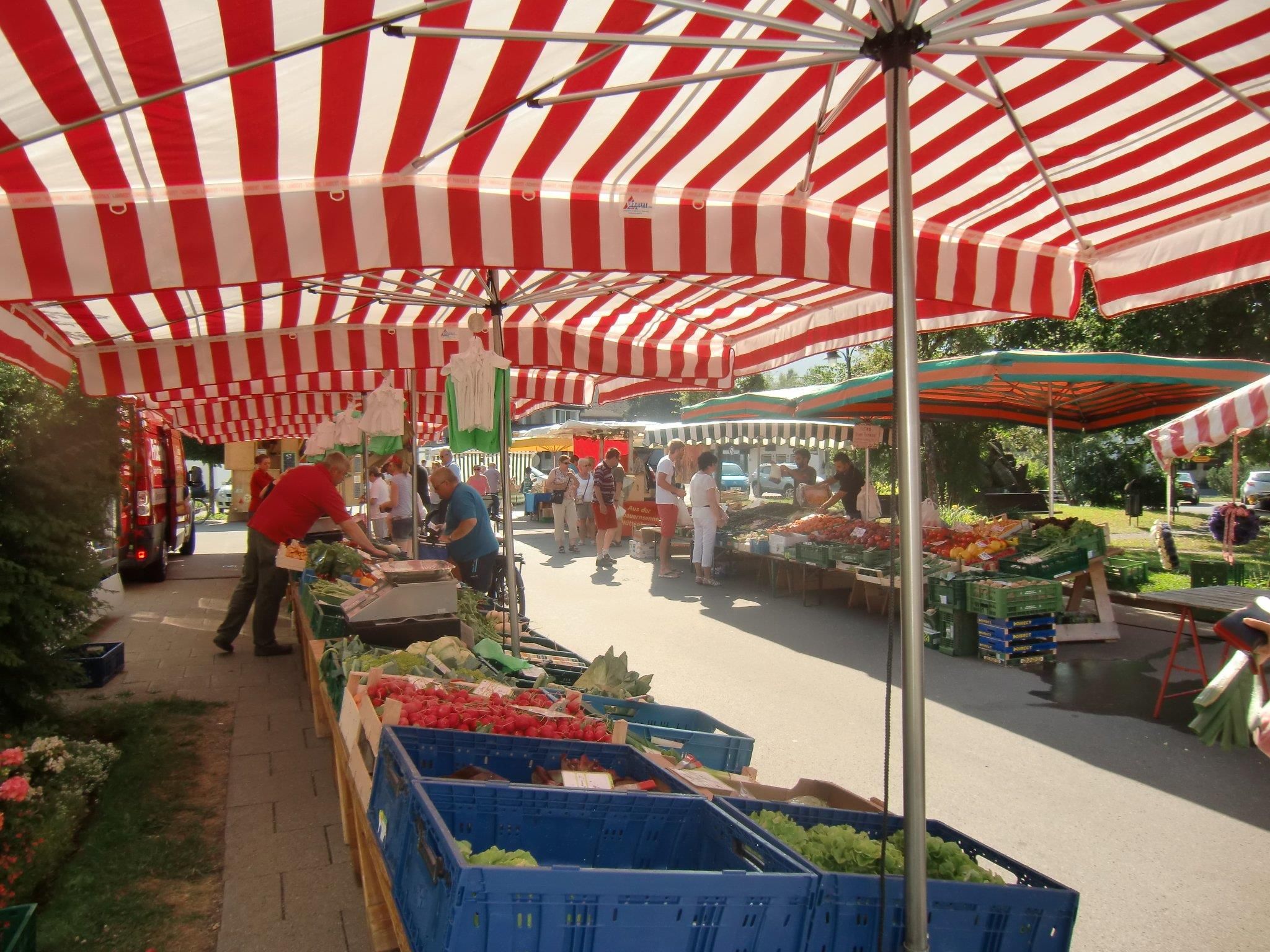 Wochenmarkt in Fischen im Allgäu