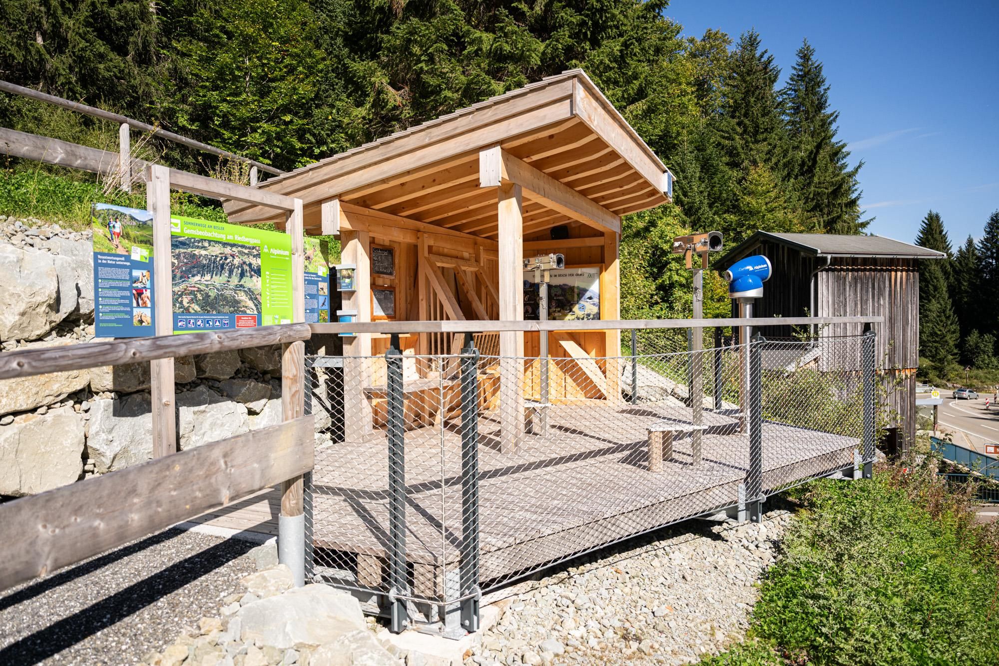 Gamsbeobachtungsstation am Riedbergpass