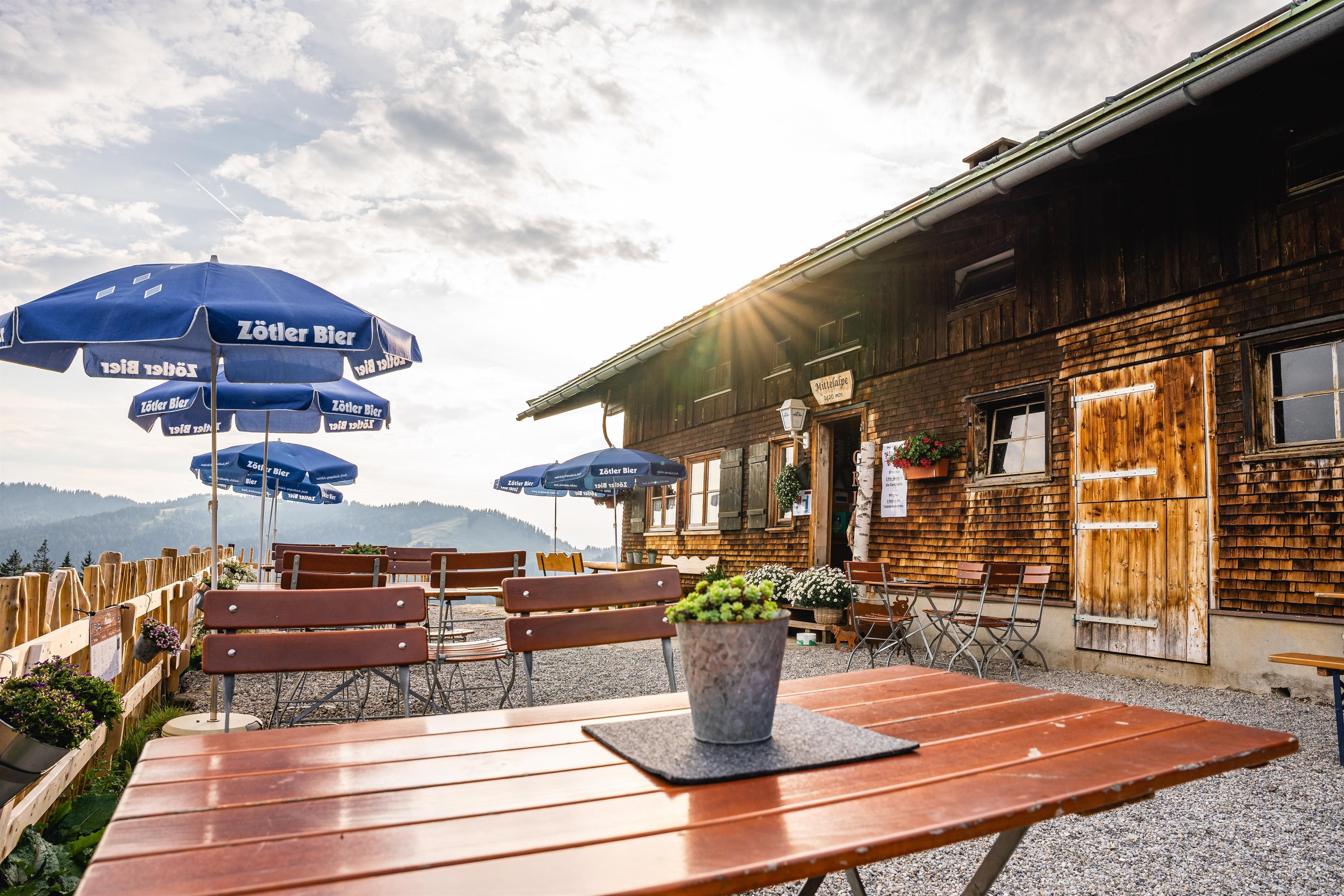 Herzlich willkommen auf der Mittelalpe Sommer