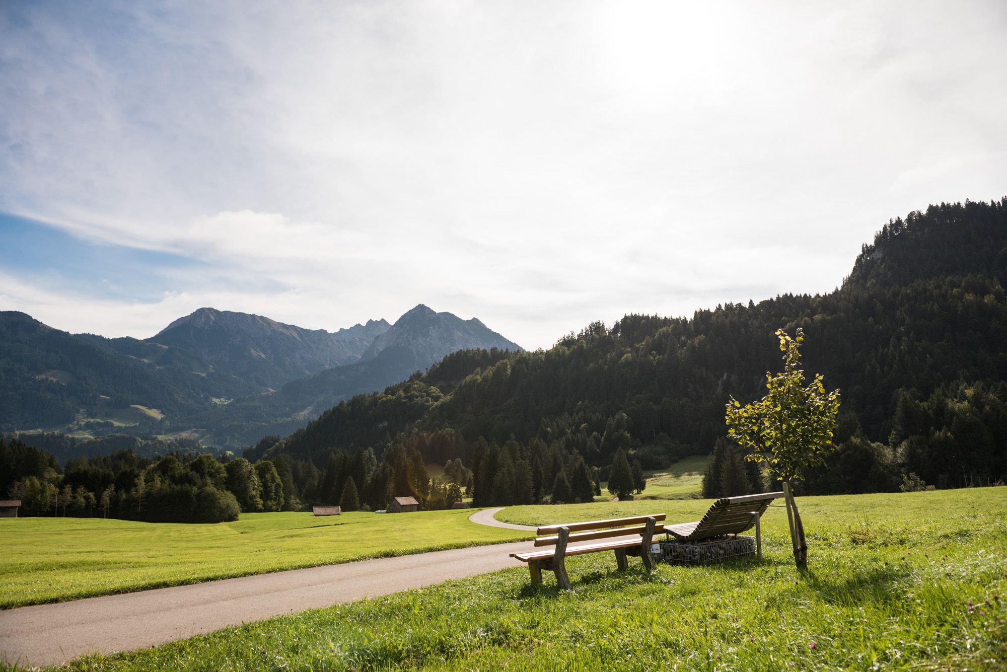 Ruhebank und Relaxliege in Niederdorf