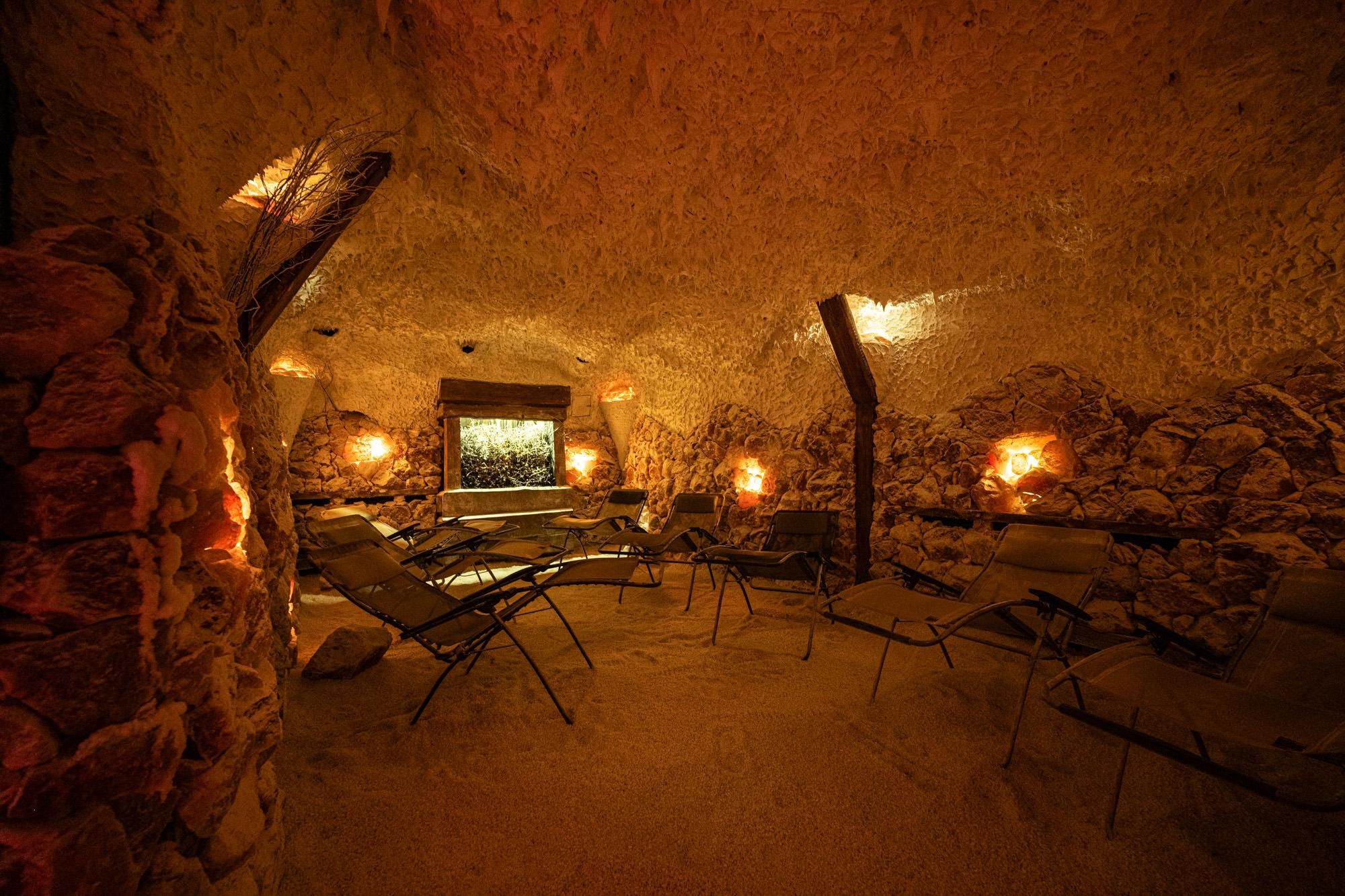 Salzgrotte im Lea-Vitalhaus in Fischen